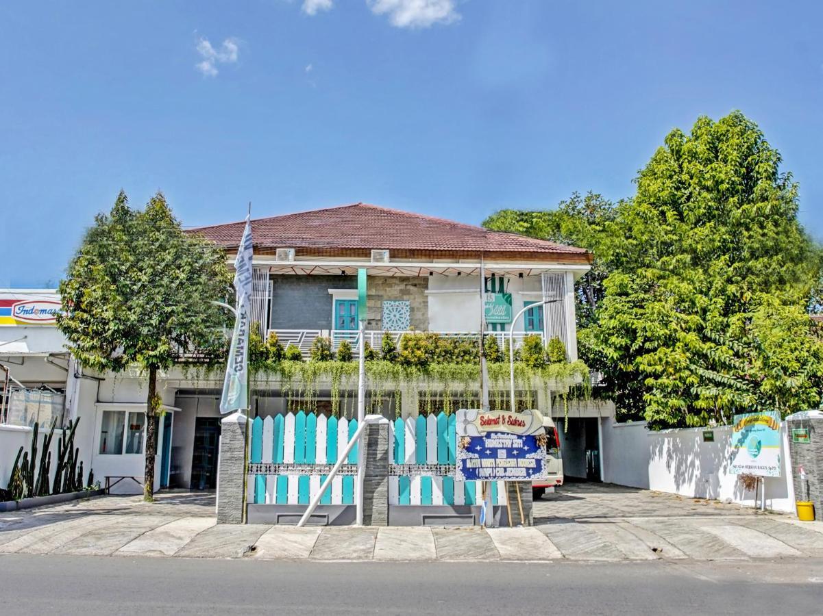 Capital O 91318 House Of Siti Boutique Homestay 젬벨 외부 사진